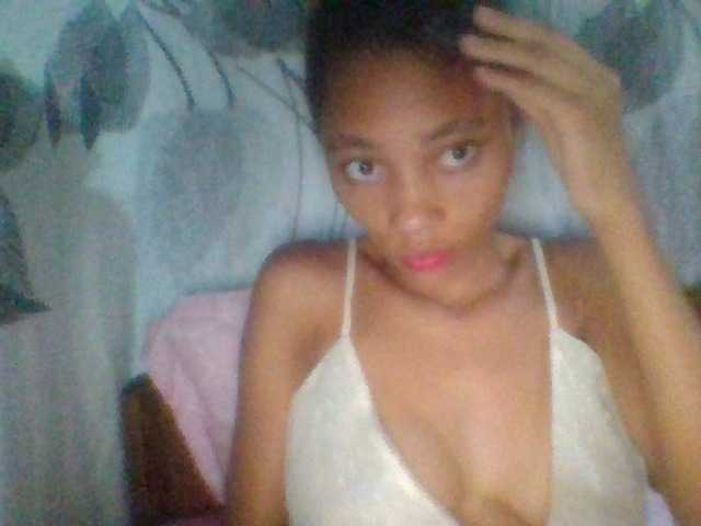 Monicaxa live cam on BongaCams