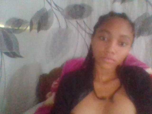 Monicaxa live cam on BongaCams