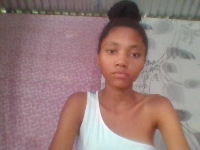 Monicaxa live cam on BongaCams