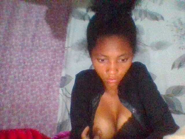 Monicaxa live cam on BongaCams