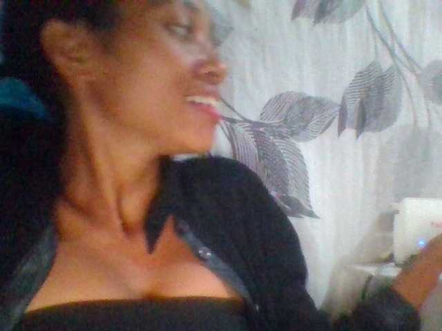 Monicaxa live cam on BongaCams