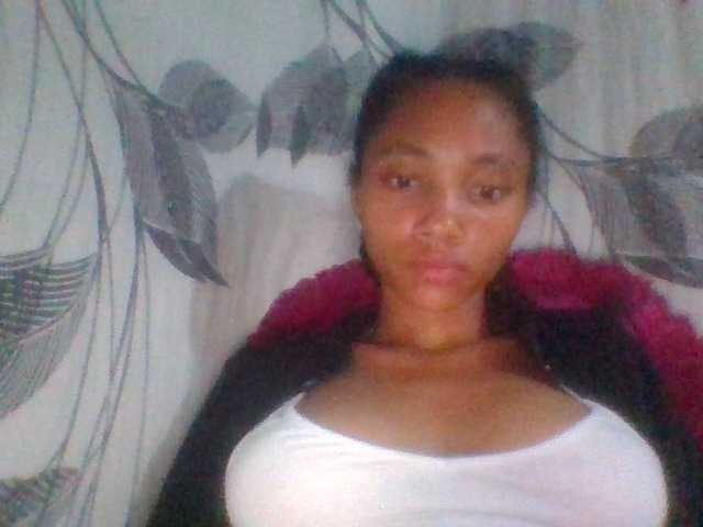 Monicaxa live cam on BongaCams