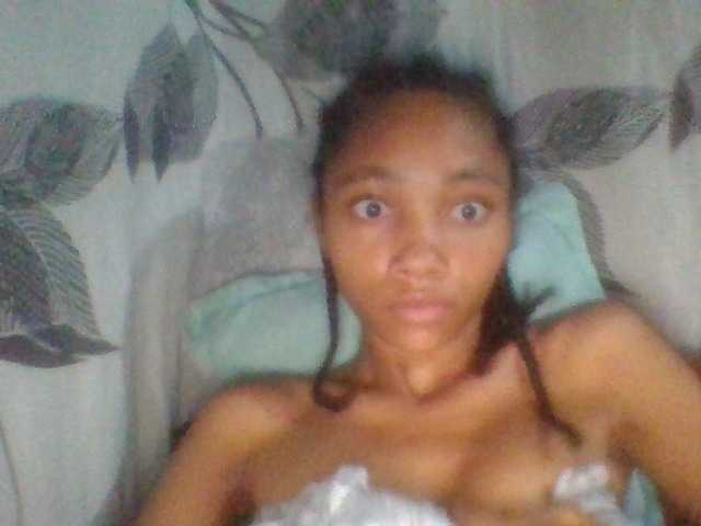 Monicaxa live cam on BongaCams