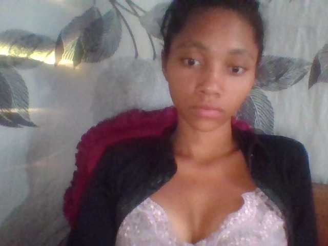 Monicaxa live cam on BongaCams