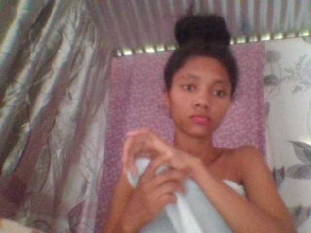 Monicaxa live cam on BongaCams