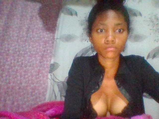 Monicaxa live cam on BongaCams