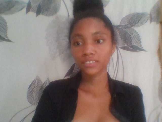 Monicaxa live cam on BongaCams