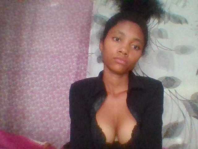 Monicaxa live cam on BongaCams