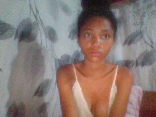 Monicaxa live cam on BongaCams