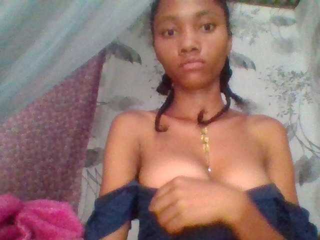 Monicaxa live cam on BongaCams