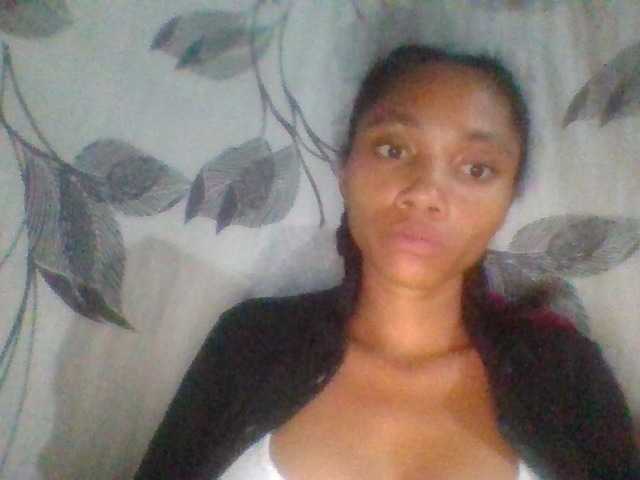 Monicaxa live on BongaCams