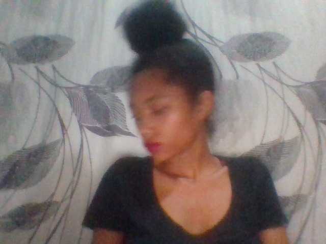 Monicaxa live cam on BongaCams