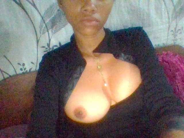 Monicaxa live cam on BongaCams