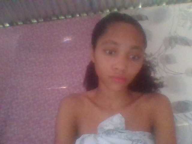 Monicaxa live cam