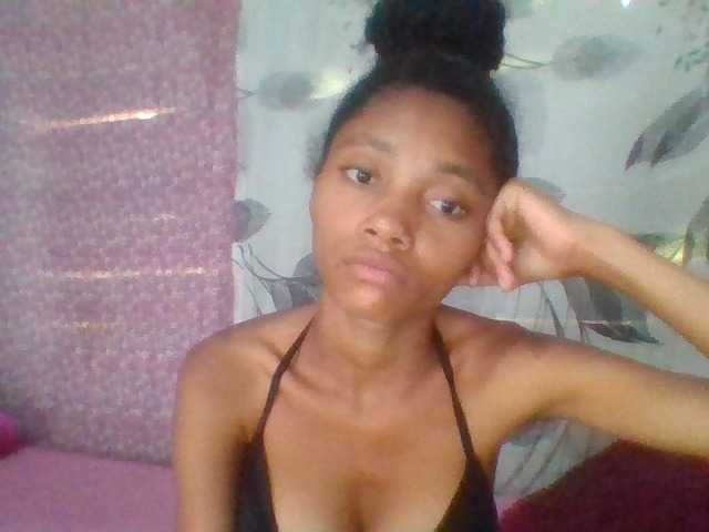 Monicaxa live cam on BongaCams