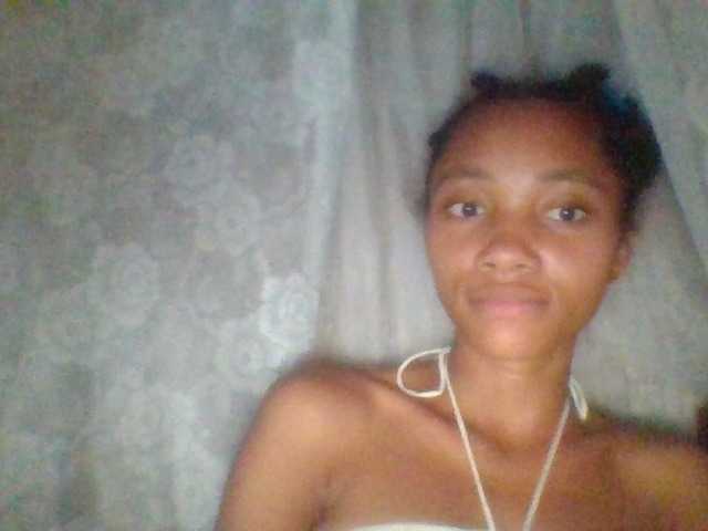 Monicaxa live cam on BongaCams