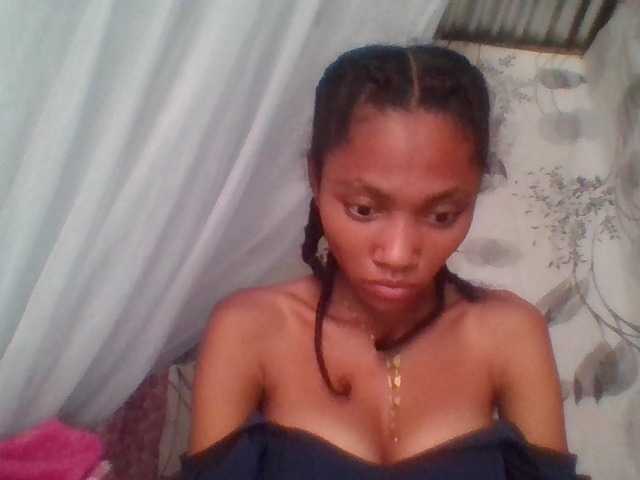 Monicaxa live cam on BongaCams
