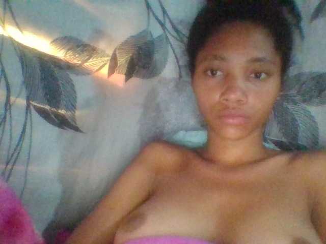 Monicaxa live cam on BongaCams