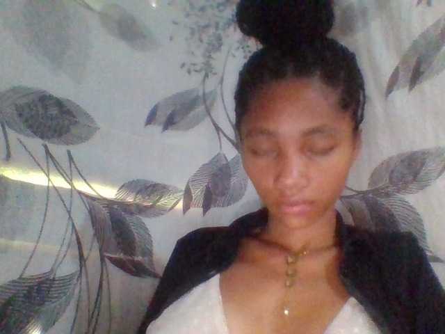 Monicaxa live cam on BongaCams