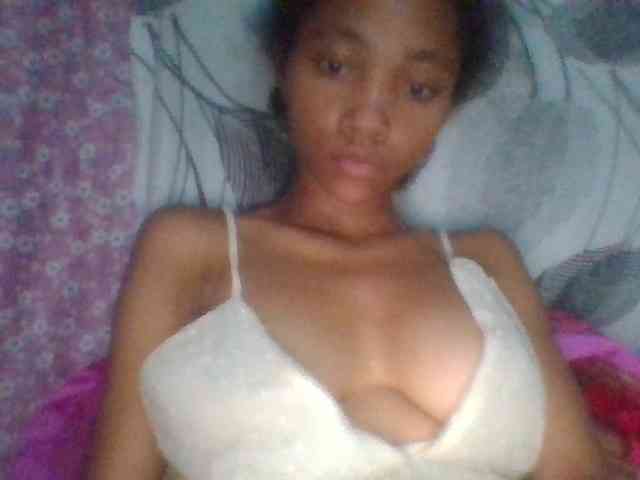 Modèle: Monicaxa