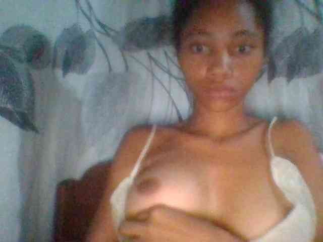 Modèle: Monicaxa