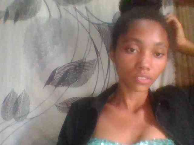 monicaxa's live room
