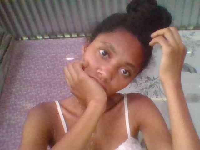 Monicaxa webcam