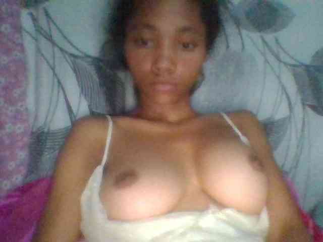 Modèle: Monicaxa