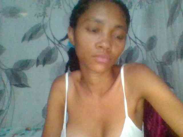 Modèle: Monicaxa