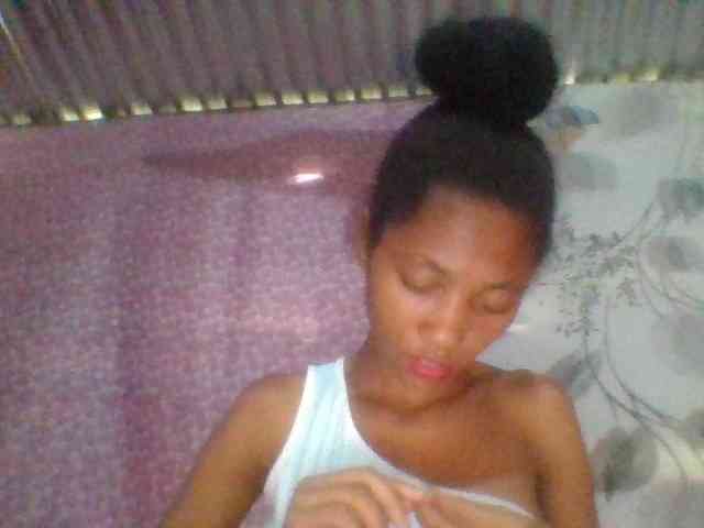 adut chat Monicaxa