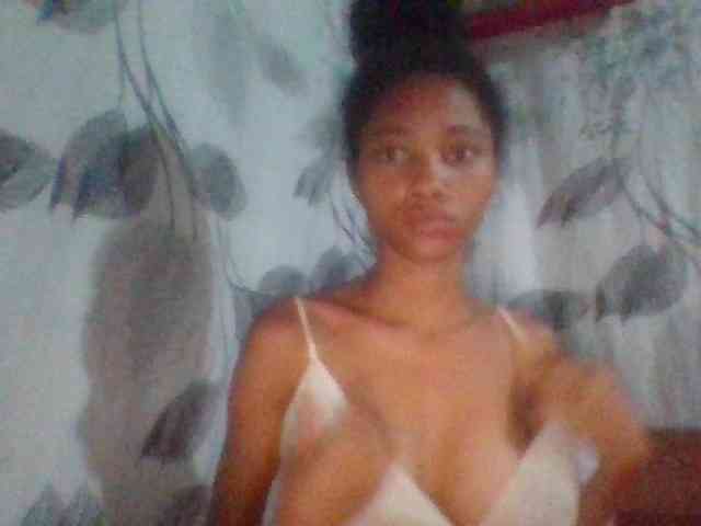 Monicaxa webcam