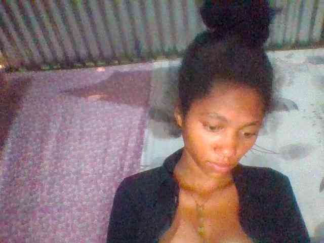 Monicaxa webcam