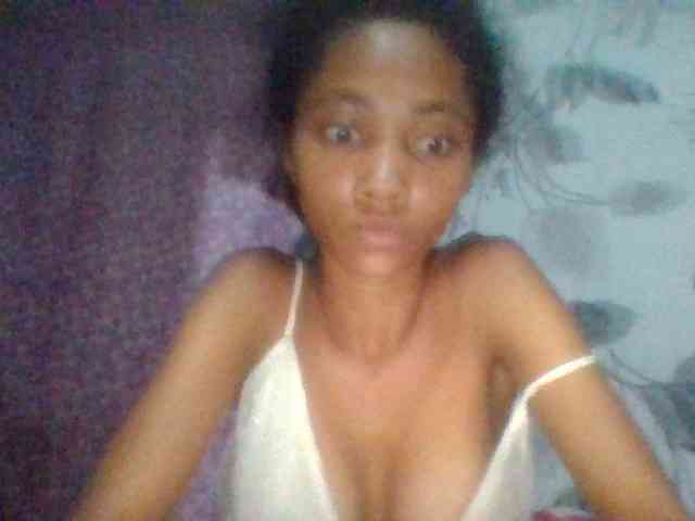 Modèle: Monicaxa