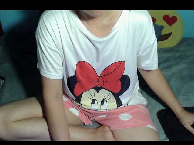 LizBeth23 live cam preview