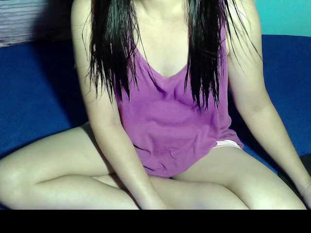 LizBeth23 live cam