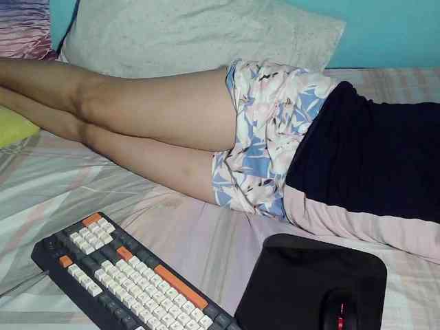 LizBeth23 webcam