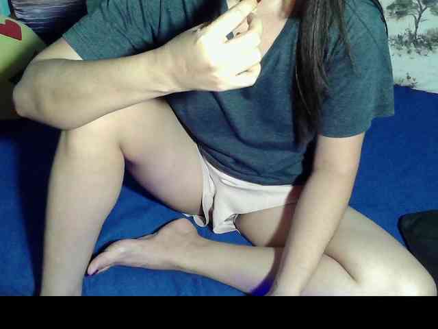 LizBeth23 webcam