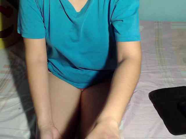 LizBeth23 webcam