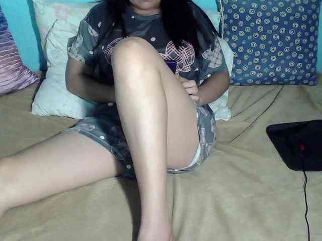 LizBeth23 webcam
