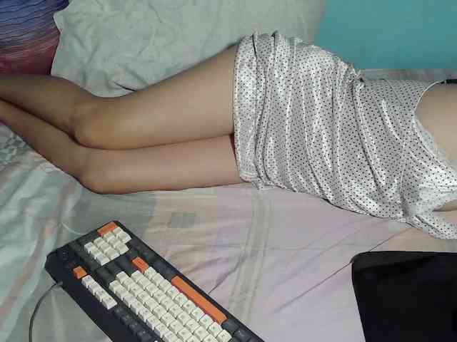 LizBeth23 webcam