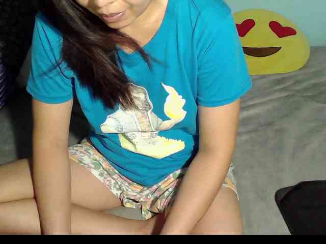 LizBeth23 webcam