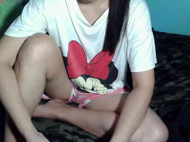 LizBeth23 webcam