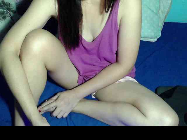 LizBeth23 Live Webcam on BongaCams