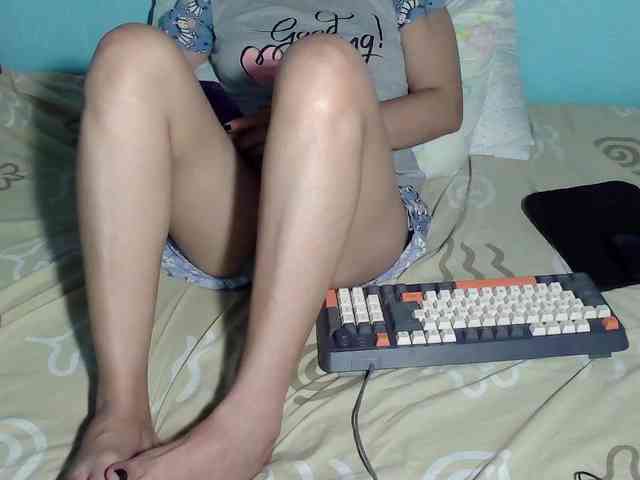 LizBeth23 webcam