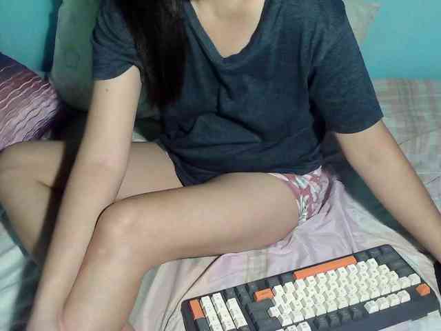 LizBeth23 webcam