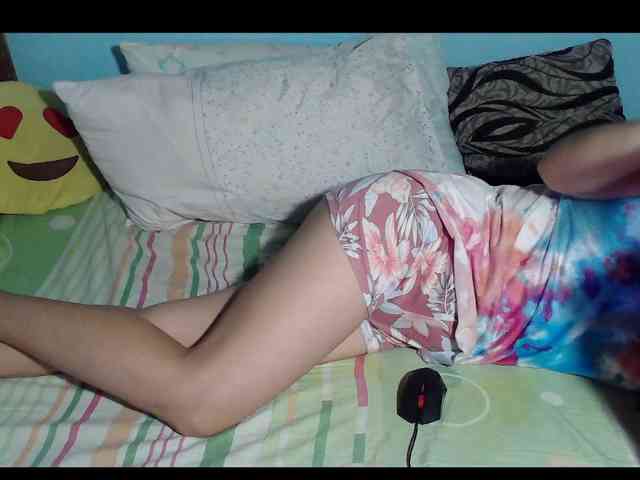 LizBeth23 webcam