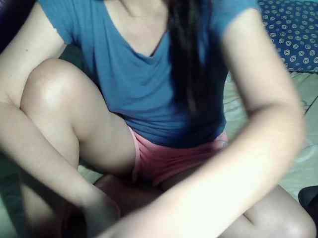 LizBeth23 webcam