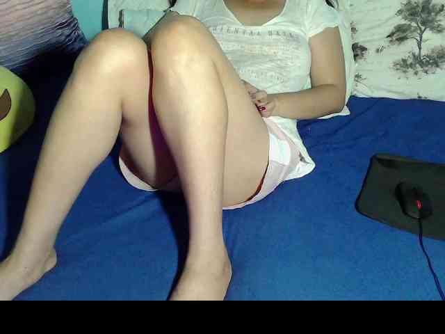 LizBeth23 webcam
