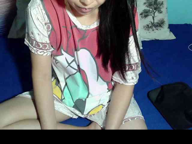 LizBeth23 Live Webcam on BongaCams