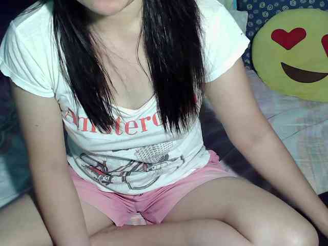 LizBeth23 webcam